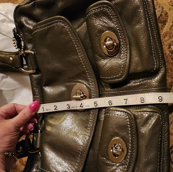 Coach Silver Patent Legacy Peyton - Picture 7 of 9